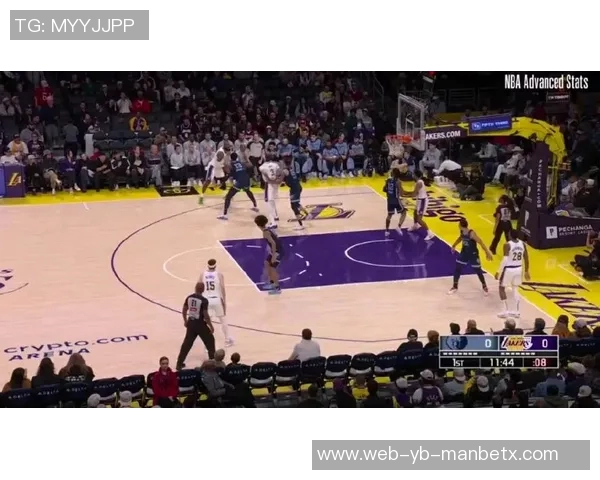 三球短暂出战15分钟高效表现三分球命中率50贡献11分2篮板3助攻 三球短暂出战15分钟高效表现三分球命中率50贡献11分2篮板3助攻