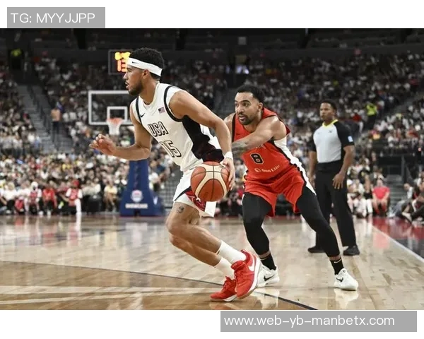 布克遭遇严密防守表现低迷18投仅4中贡献10分16助攻却有9次失误 布克遭遇严密防守表现低迷18投仅4中贡献10分16助攻却有9次失误