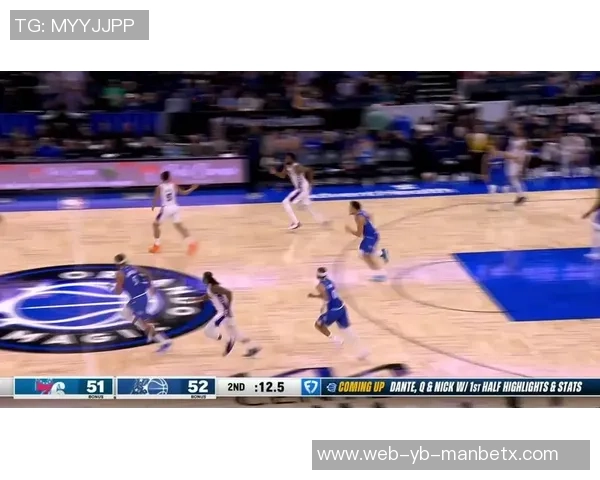 恩比德与鲍尔对决激烈76人半场微弱领先黄蜂三分球大战精彩纷呈